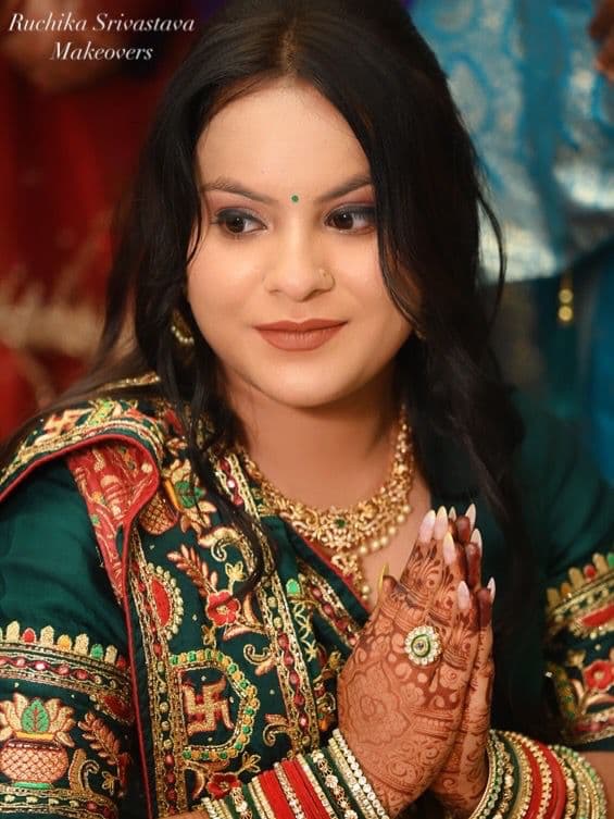 Godbharai Makeup
